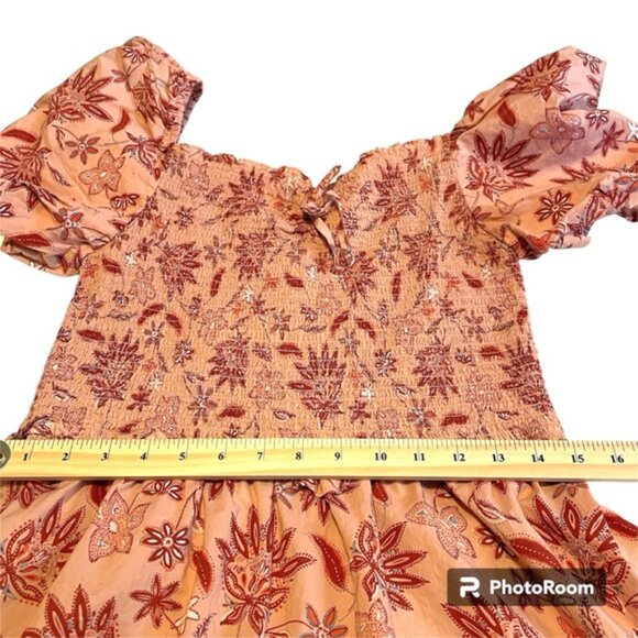 Smocked Puff-Sleeve Midi Dress in Blush Floral - Picture 9 of 10